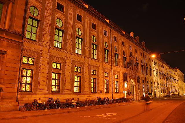 Muenchen 2011 371.jpg - München bei Nacht